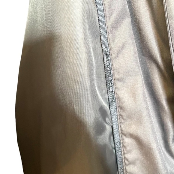 Dark Gray Feather Down Puffer Jacket 🤍 - Picture 2 of 16